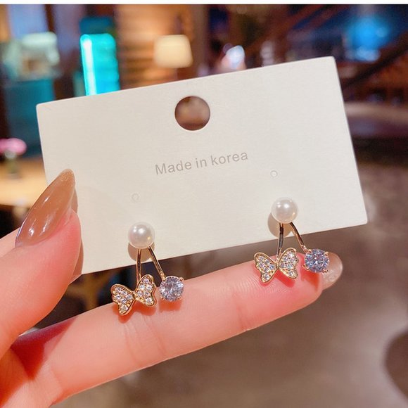 💙💕💕Last one Butterfly Pearl Rhinestone Stud Earrings - Picture 4 of 11